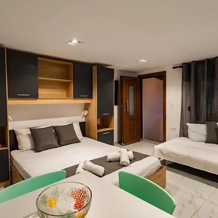 Aiora View Apartamento *